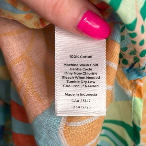 Talbots Lightweight Cotton Modern Classic Button Up Shirt Gathered Leaves Medium - Picture 8 of 11